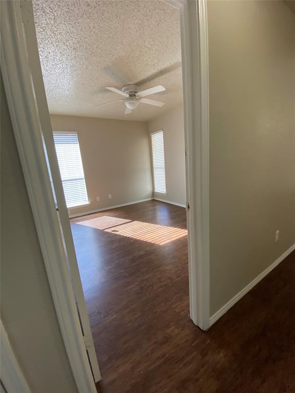Building Photo - 2024 Redwing Way