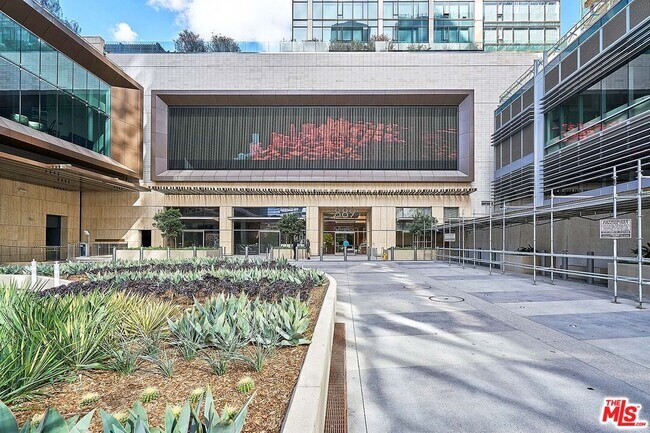 Building Photo - 889 Francisco St