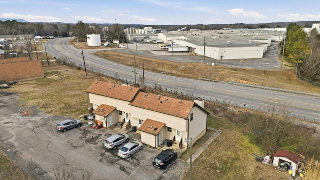 Building Photo - 90 Park St