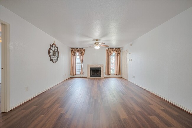 Building Photo - 6500 Sands Point Dr