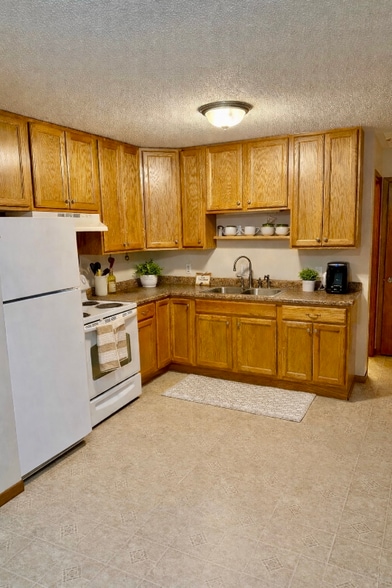 Building Photo - 1201 Whitewater Ave