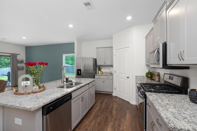 Building Photo - 44 N Payson Cv