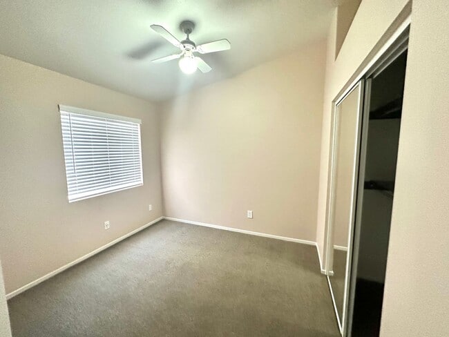 Building Photo - Darling one story home