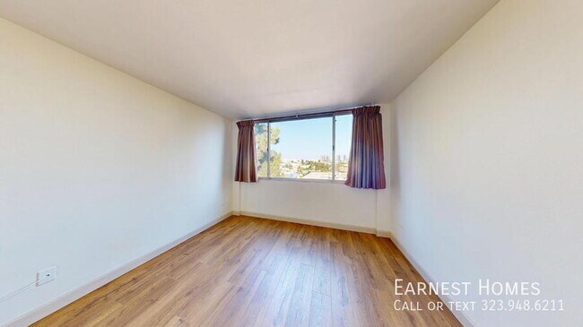 Building Photo - 421 La Fayette Park Pl