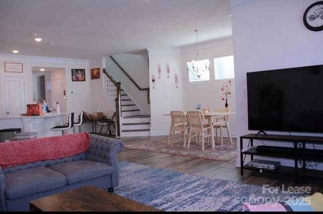 Building Photo - 6330 Keeton Ln