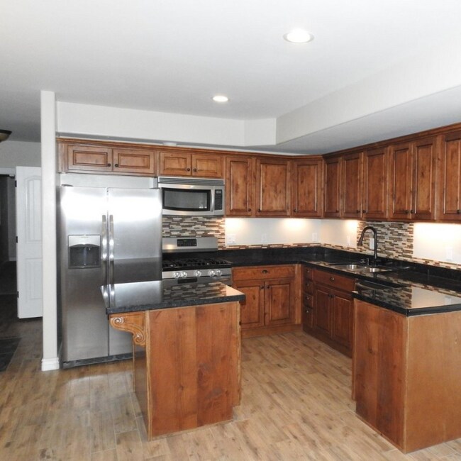 Building Photo - 15547 Thunder Gulch Dr