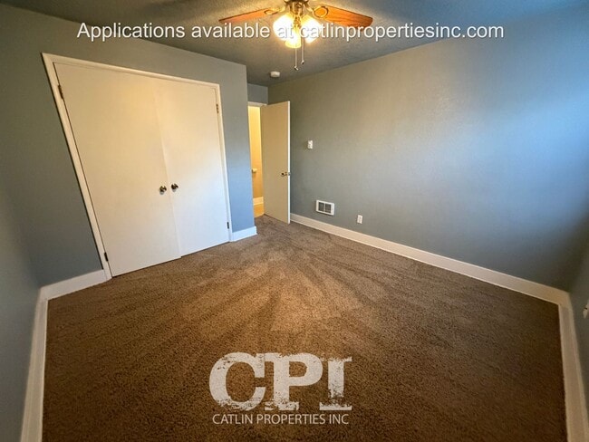 Building Photo - 704 1/2 Academy St.