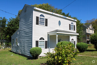 Building Photo - 531 St Mark St