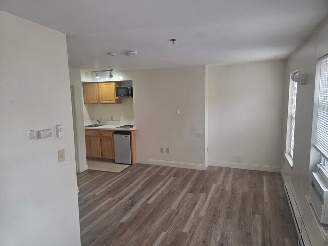 Building Photo - 767 Tremont St
