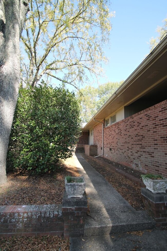 Building Photo - Exclusively Offered By MUSE REALTY, LLC.