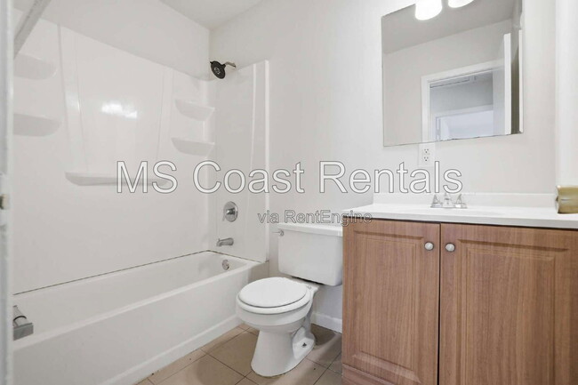 Building Photo - 16205 Seville Ct
