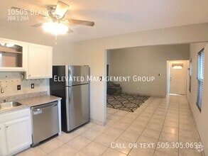 Building Photo - 10505 Blanco-