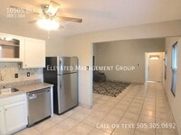 Building Photo - 10505 Blanco-