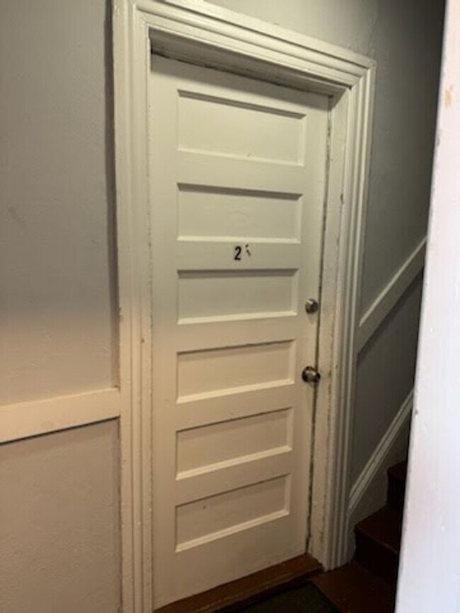 Building Photo - 1046 Northampton St