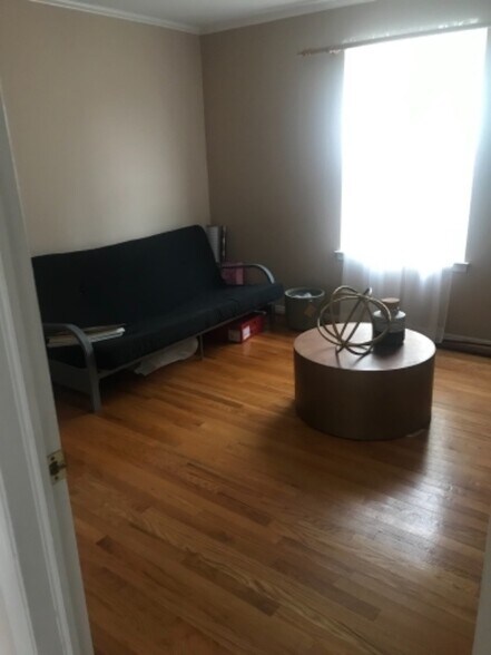 Building Photo - 15026 Liberty Ln