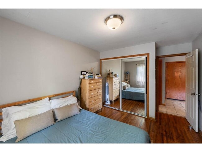 Building Photo - 2112 Garfield Ave