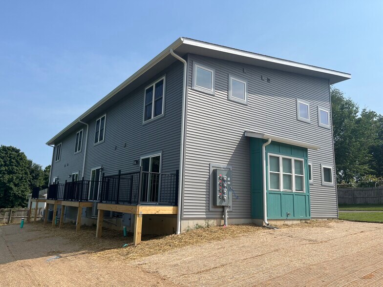 Building Photo - 226 W Gordon Pike