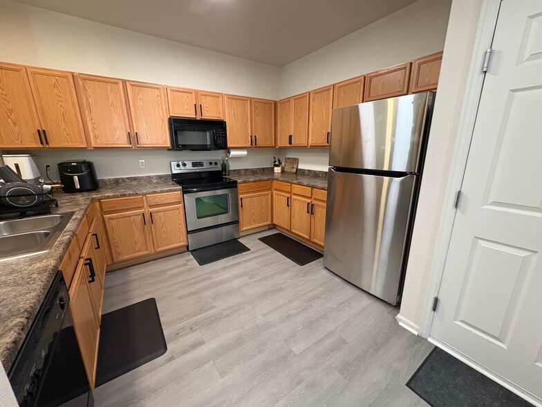 Building Photo - 2845 Tumblewood Grv