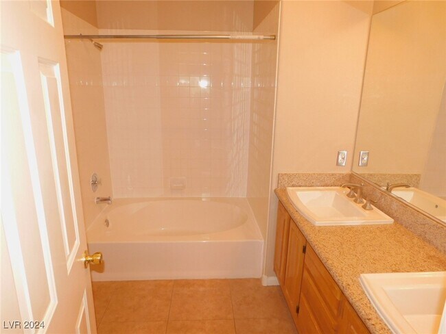 Building Photo - 4911 Black Bear Rd