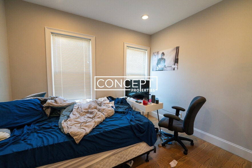 Building Photo - 50 Calumet St