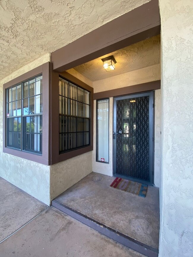 Building Photo - 1635 Clark Ave