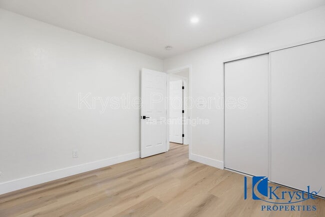 Building Photo - 455 E L St