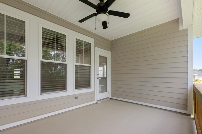 Building Photo - 2505 Mount Vernon Ln