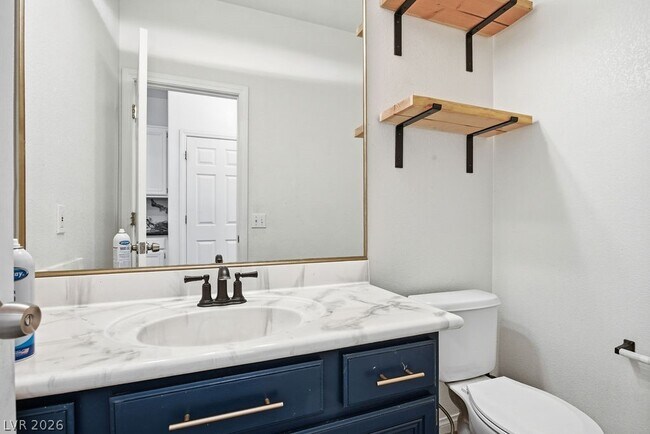 Building Photo - 7285 Winding Creek Dr