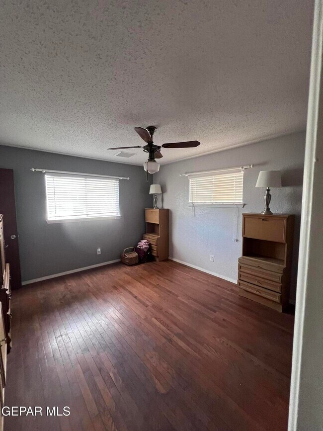 Building Photo - 5017 McCormick Ln