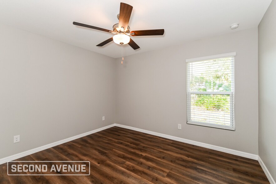 Building Photo - 106 Baldur Dr