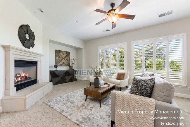 Building Photo - Beautiful 4 Bedroom Home in Catta Verdera