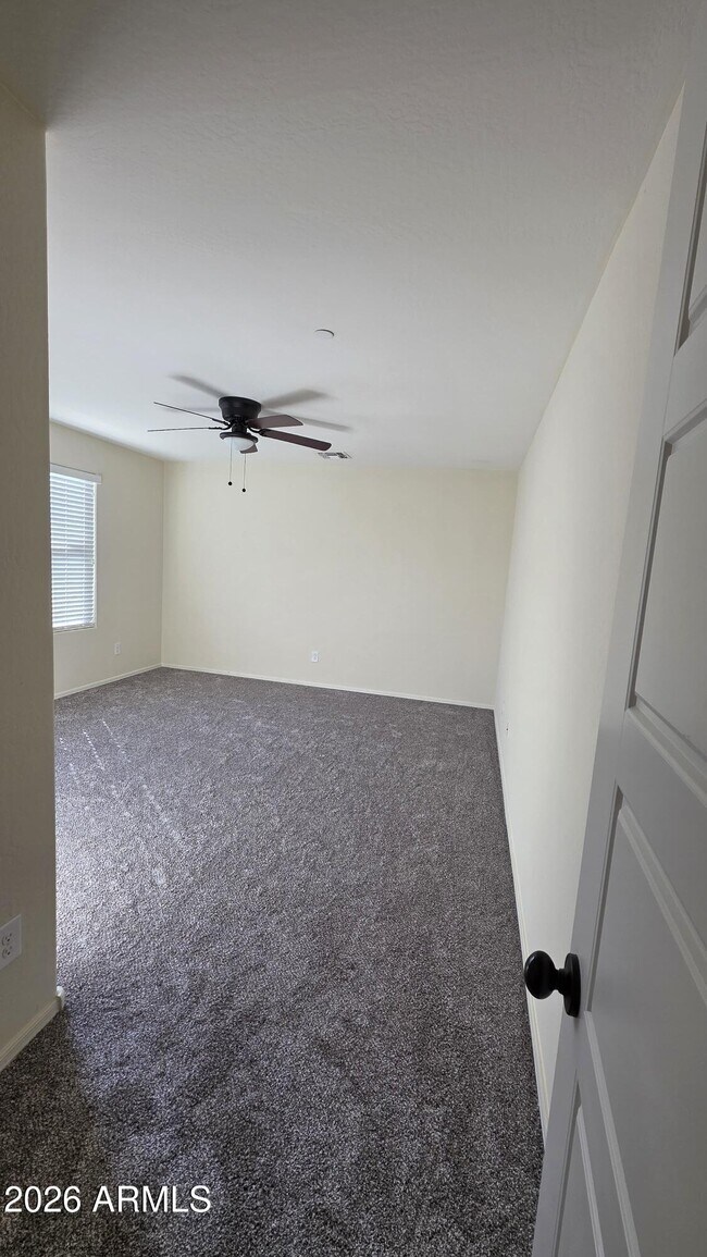 Building Photo - 4625 E Beck Ln