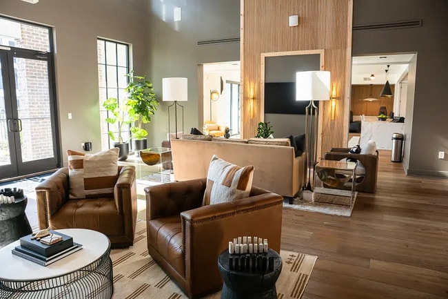 Building Photo - 1001 Broadbank Dr