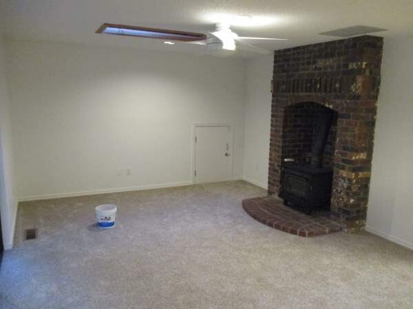 Building Photo - Wonderful 3 Bedroom Rambler in West Park E...