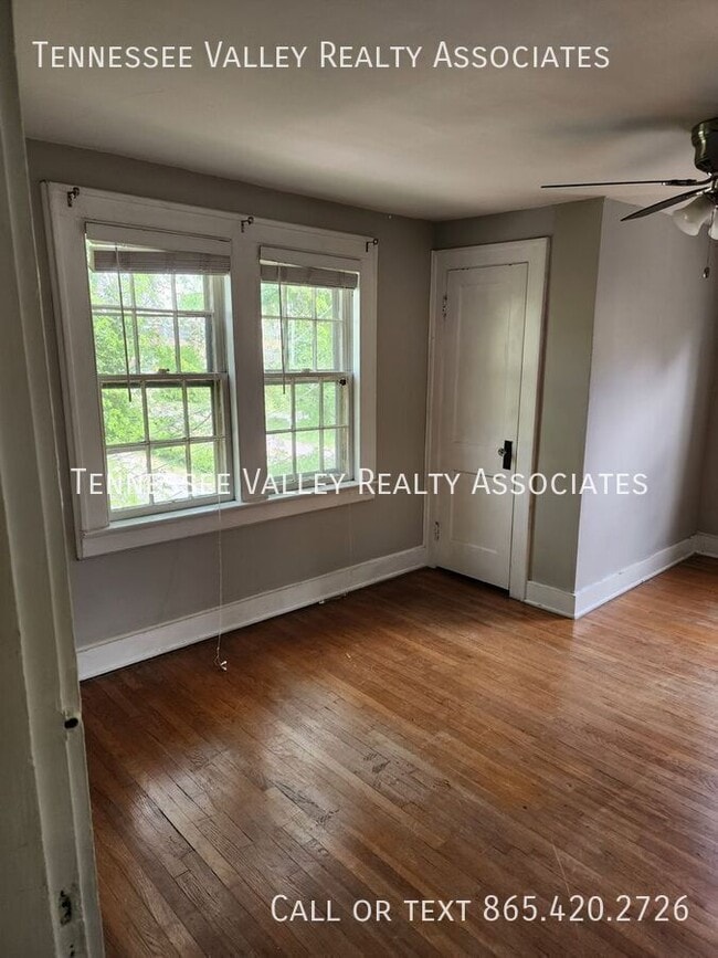 Building Photo - 419 Noelton Dr SW