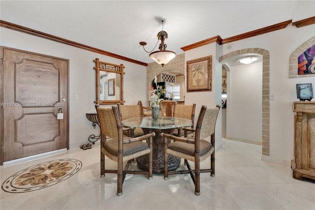 Building Photo - 5555 Collins Ave