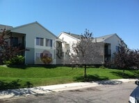 Building Photo - 2529 Ferndale Ln