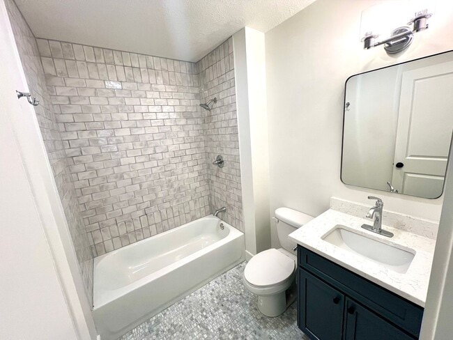 Building Photo - Newly Remodeled Home near KSU Football Stadium