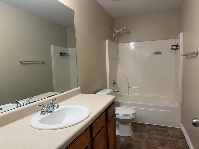 Building Photo - 234 Graystone Cir