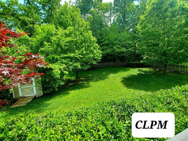 Building Photo - 668 Winding Bluff Way
