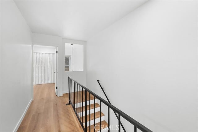 Building Photo - 621 E Cedar Ave