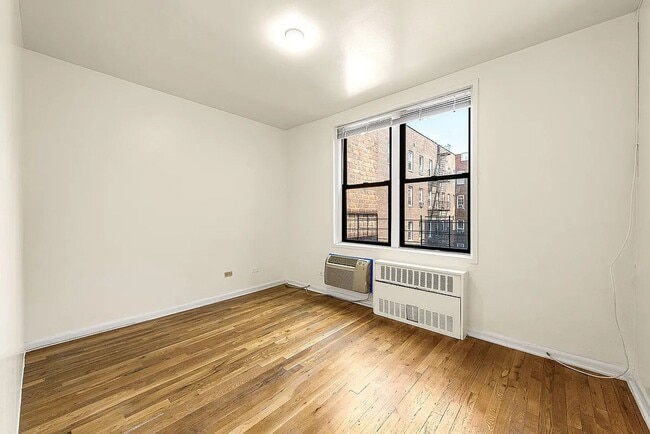Building Photo - Wetherole Plaza Condo