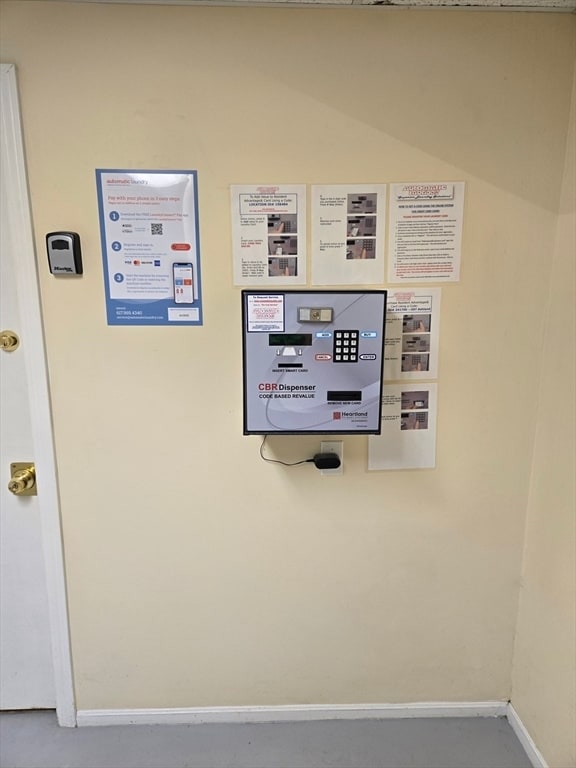 Building Photo - 325 Ashland Ave