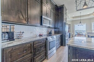 Building Photo - 157 Summer Mdw Dr