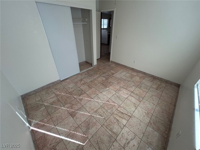 Building Photo - 625 Carlos Julio Ave