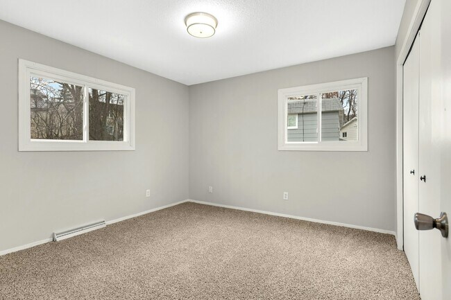 Building Photo - 510 Shadyside Cir
