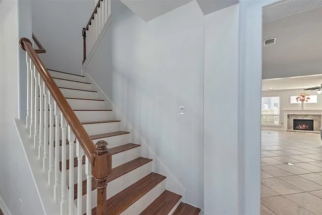 Stairs - 4903 Ibis Lake Ct