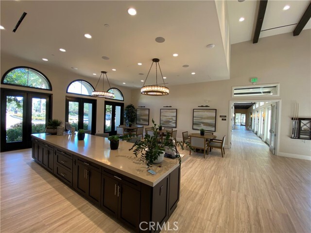 Building Photo - 165 Carlow