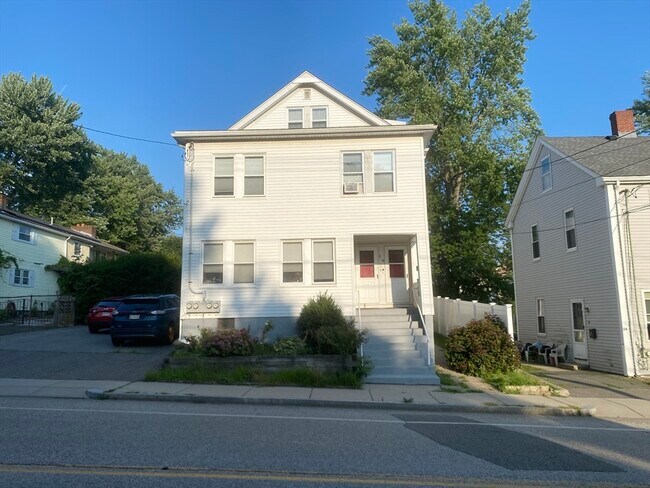 Primary Photo - 34 A Howard St
