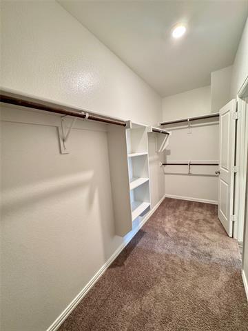 Building Photo - 3401 Riverside Dr